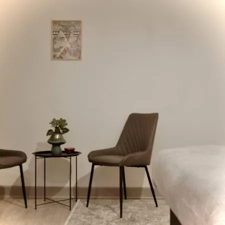 Apartment Contemporary Studio Birmingham