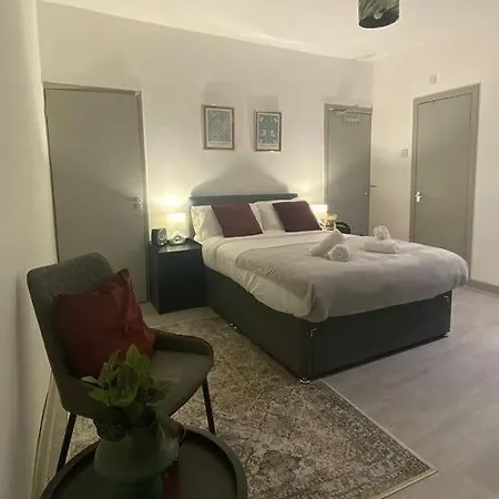 Contemporary Studio * Birmingham